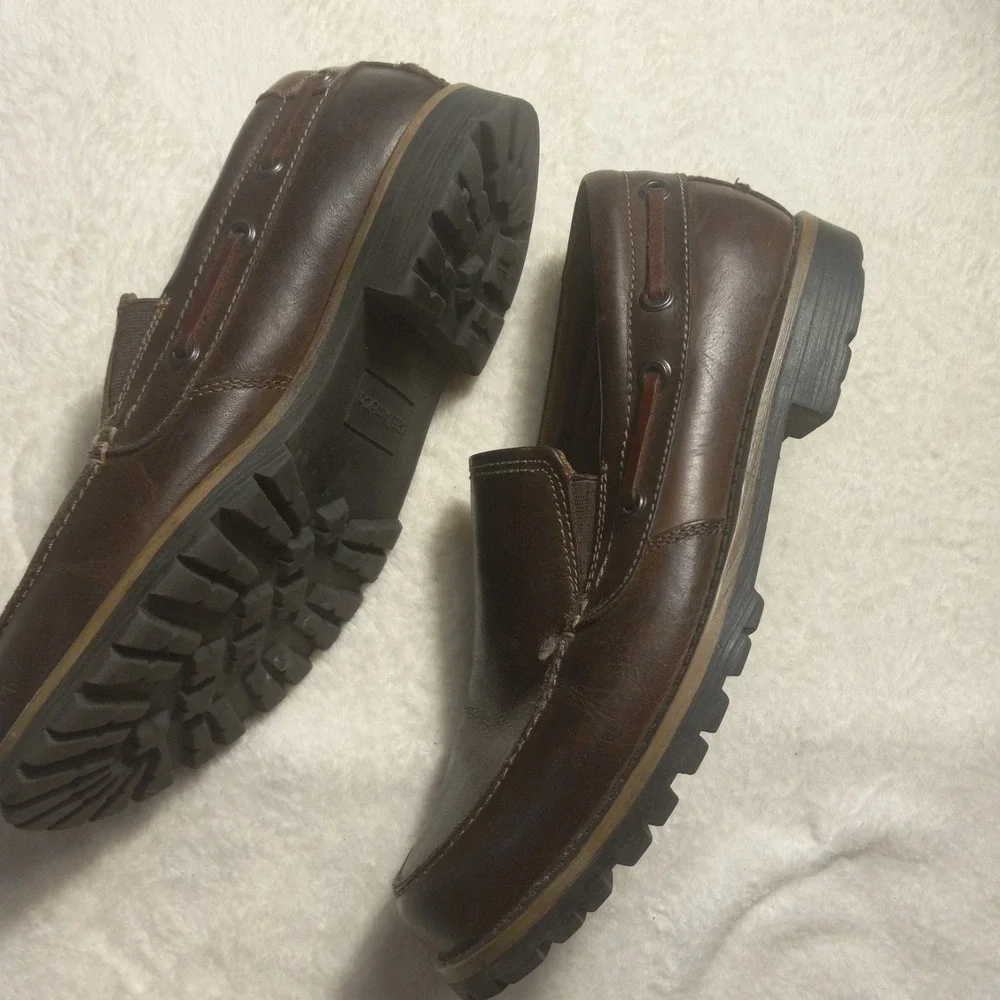 BASS & CO US 9.5 BOAT SHOES BROWN LEATHER SLIP ON CASUAL LOAFERS 2195-200